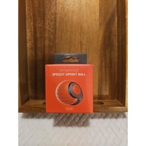 Speedy Sprint Ball By Pet Gravity.  KEEPING YOUR CAT ENTERTAINED FOR HOURS